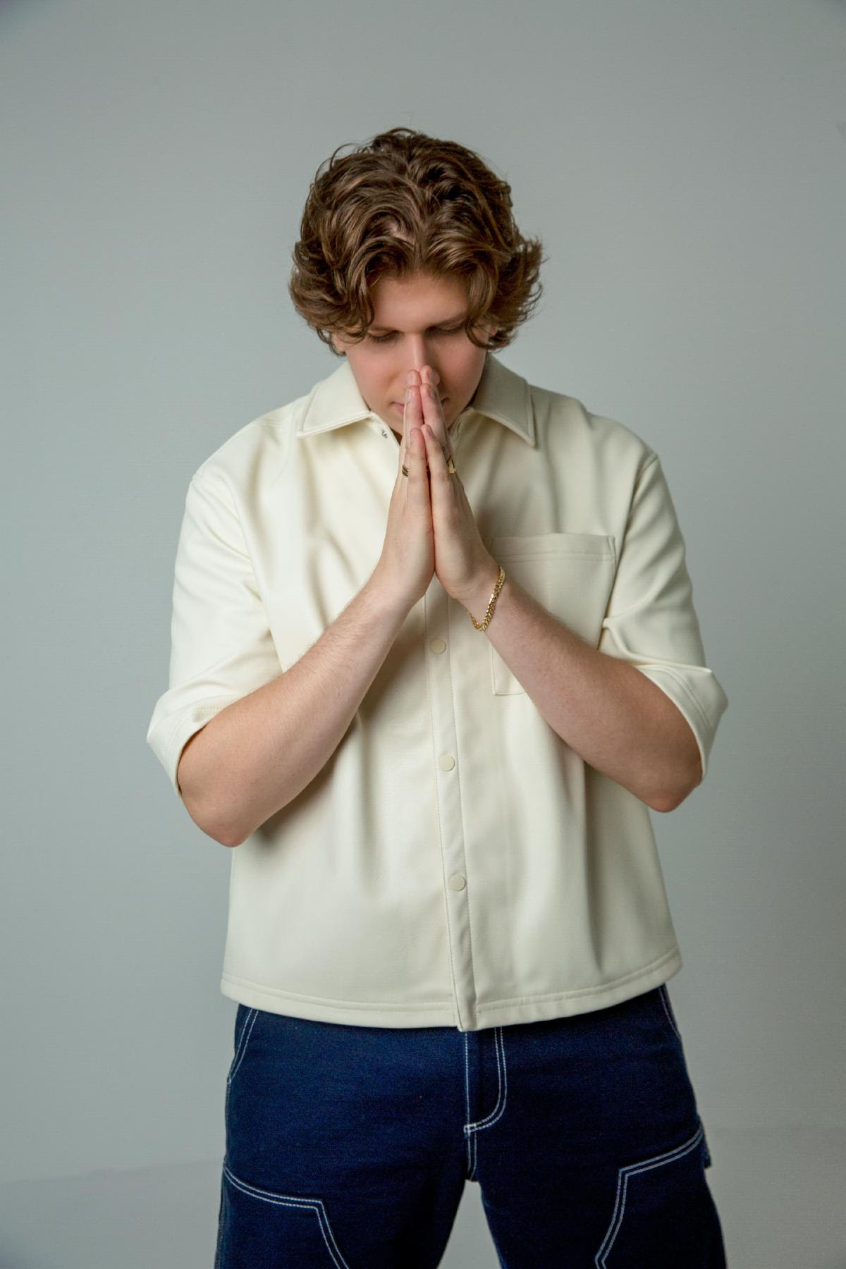 Andrez Babii estrena álbum romántico en español, «Your King Is Waiting ...