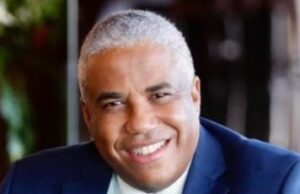 Reforzar los valores familiares y patrióticos