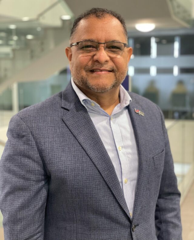 Edwin DeLaCruz, periodista, abogado y sindicalista (1) (1)
