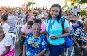 Supérate entrega Bono de Emergencia a más de 2,000 familias afectadas por las lluvias en Villa Montellano, Puerto Plata