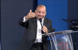 Pastor Israel Brito: Acompañamiento y apoyo a familias afectadas por tragedia Jet Set es determinante