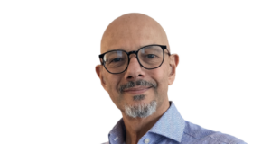 “Ella”: homenaje musical de Misael Abner a mamá junto a la Orquesta Genesaret