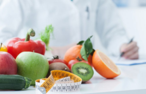 Consejos de alimentación para manejar los efectos del tratamiento del cáncer