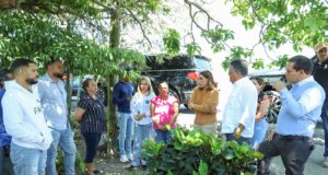 Supérate visita comunidades afectadas en La Vega y coordina apoyo a familias