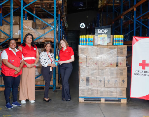 McBride (Caribbean) Limited dona insecticidas BOP a la Cruz Roja Dominicana para frenar la propagación del dengue