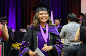 Latinos impulsan educación universitaria flexible y accesible en EE. UU.