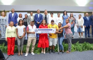 Gobierno y PNUD presentan proyecto seguros paramétricos para proteger hogares Supérate ante fuertes lluvias y huracanes