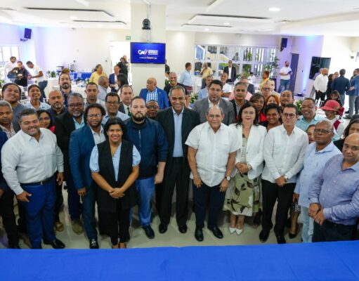 Medios digitales conocen ejes que impulsan la transformación educativa en República Dominicana