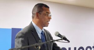 Ynocencio Vargas pone en circulación su libro “Cristianismo vs. Feminismo Radical”