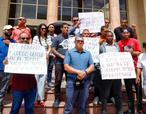 ADOCOC demanda justicia por caso de templo demolido en Baitoa, Santiago