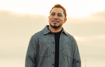 Adán Osorio presenta “Su Nombre”, nuevo sencillo junto a Gabe Cardenas de Elevation Worship en Español