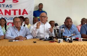 Sindicalistas piden a Abinader retirar del Congreso la reforma del Código de Trabajo si no se respeta el acuerdo tripartito