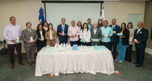 Sanar una Nación entrega tratamientos médicos a la DNCD para fortalecer el bienestar y la salud de los miembros de la institución