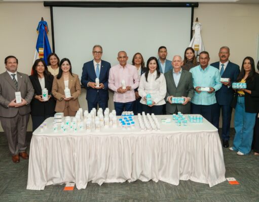 Sanar una Nación entrega tratamientos médicos a la DNCD para fortalecer el bienestar y la salud de los miembros de la institución