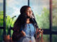 Raisa Díaz presenta “Indigno (Acústico)”, una oración honesta sobre la fragilidad humana y la gracia de Dios