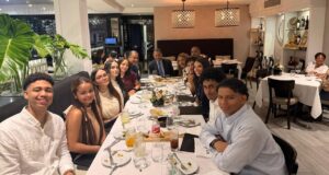 Presidente del Indotel acerca a estudiantes dominicanos de CUNY a sus raíces y cultura