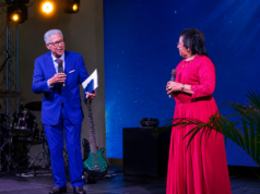 Iglesia Buenas Nuevas celebra 50 aniversario con una emotiva noche de gratitud a Dios