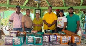Hospital El Buen Samaritano y Acción Ciudadana entregan más de 1,600 lentes correctivos a familias vulnerables de Bahoruco