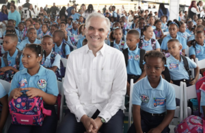 Más de 2 millones de estudiantes regresan a las aulas con el inicio del Año Escolar 2026-2027