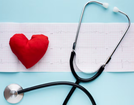 ¿Su corazón se acelera o se salta latidos? Conozca cuándo puede tratarse de una arritmia