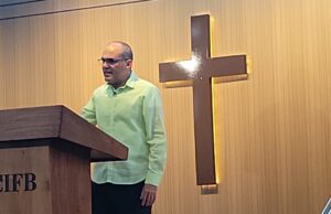 Pastores de SDE participan en jornadas sobre resolución de conflictos en la familia