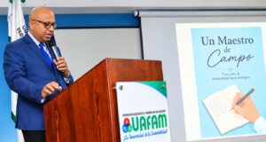 A casa llena, UAFAM presenta “Un Maestro de Campo”, obra que honra el legado de Andrés Reyes