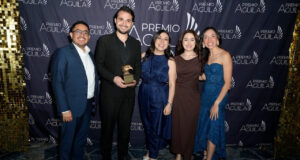 El Premio Águila celebra su 16.ª edición con 17 ganadores y homenajes a Venancio Mejía y Danny Berrios