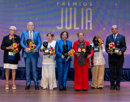 Fundación NTD reconoce mayores de 70 años en cuarta edición de Premios Julia