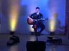 Ariel Coronel desafió a la tormenta y brilló en un emotivo show íntimo en Palermo