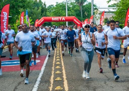 ADOCOC moviliza a más de 450 personas en su primera edición de Corre 7K por la Salud Mental